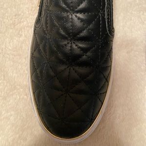 G by Guess slip on tennis shoes